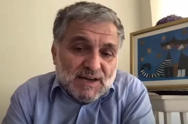 CIA güdümlü vakıflardan oluk oluk dolar alan çakma solcu Ruşen Çakır, rezaleti "özgür gazetecilik" diye savundu