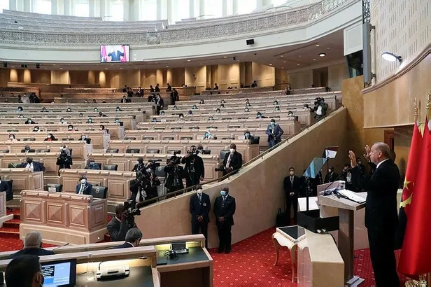 Başkan Erdoğan'dan Angola Meclisi'nde tarihi konuşma! Ayakta alkışlandı-6