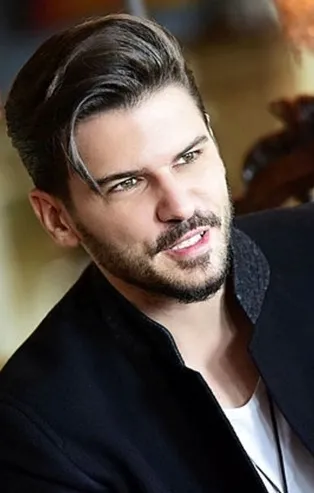 Tolgahan Sayışman kimdir, kaç yaşında? Arabası takla atan Tolgahan Sayışman’ın sağlık durumu nasıl?