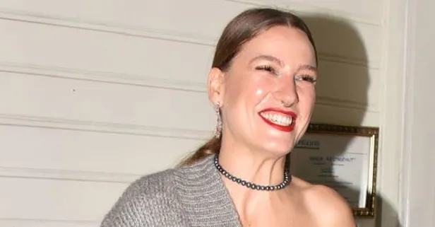 Serenay Sarıkaya ile Umut Evirgen aşk mı yaşıyor? Özel şoförlü arabayla geldi