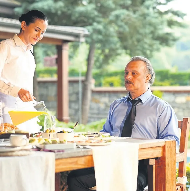 Bol kahkahalı aile hikayesi