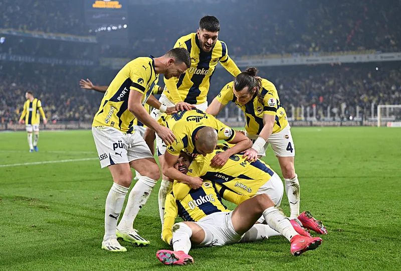 Fenerbahçe'den Süper Lig'in 2 yıldızına teklif! Galatasaray da devrede - 1