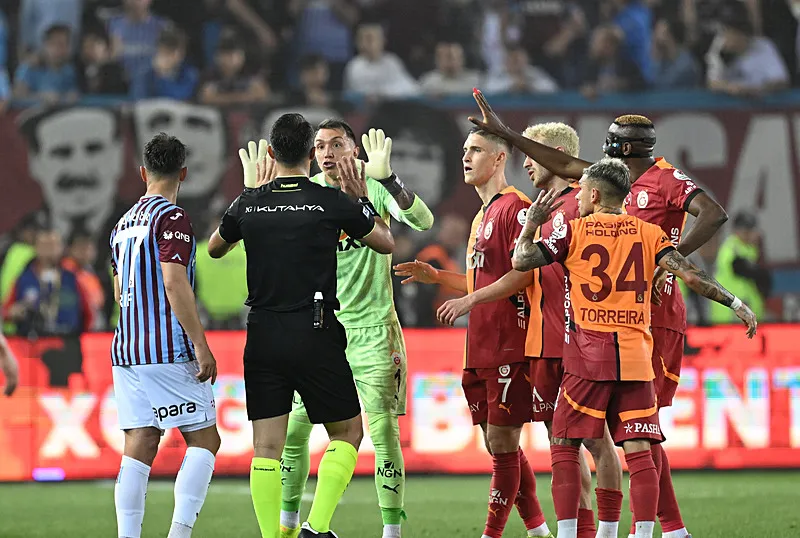 Muslera’dan transfer ve sözleşme açıklaması!