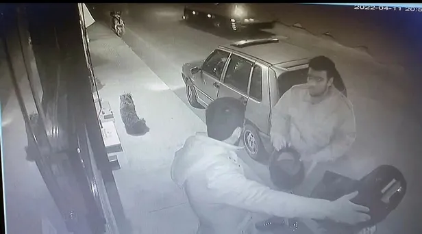 Sinop'ta kendisini eve bırakmasını söylediği kurye teklifini reddedince bıçakladı-3