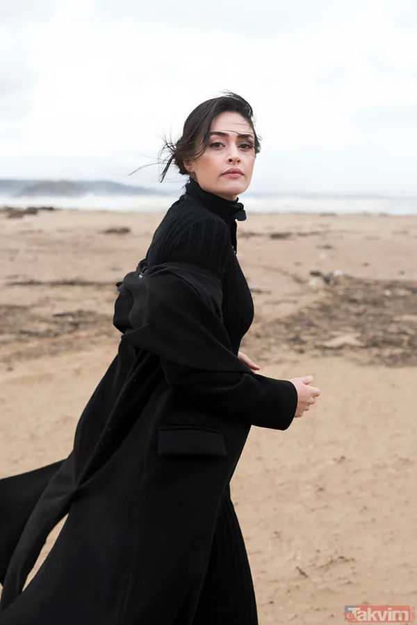 Burcu Özberk bikinili paylaştı sosyal medya sallandı "Yine dünyayı yakıyorsunuz Burcu Hanım" 33'lük Burcu Özberk pek cesur - 15