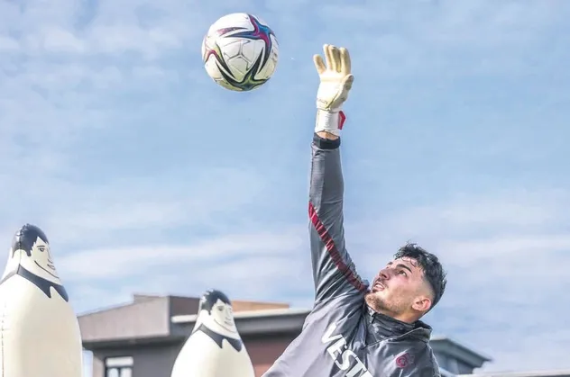 Trabzonspor’un ve Milli Takım’ın kalecisi Uğurcan Çakır'ın performansı mest ediyor