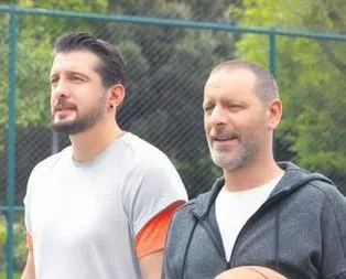 Ozan sahaya çıktı