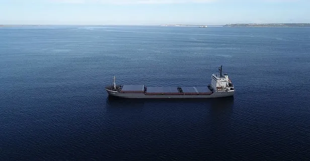 Çanakkale Boğazı'nda panik: Kuru yük gemisindeki yangın söndürüldü | Transit gemi geçişlerine çift yönlü açıldı