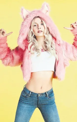 Aleyna Tilki klip hazırlıkları için İstanbul'a döndü!