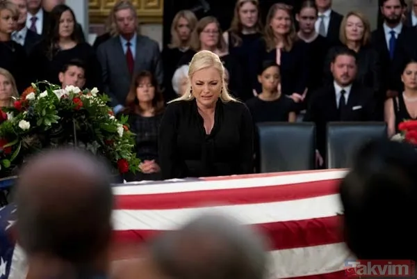 ABD'li Senatör McCain için Kongre'de tören düzenlendi - 33