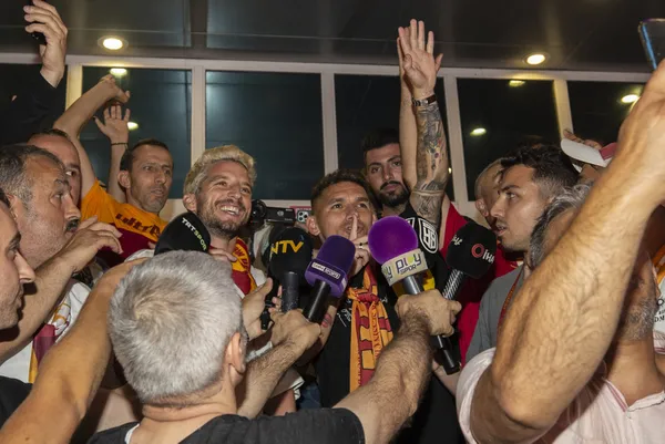 dries-mertens-icin-belcikada-dikkat-ceken-analiz-galatasaray-icin-berbat-bir-plan-mi-1667904650003.jpg Dries Mertens için Belçika'da dikkat çeken analiz: Galatasaray için berbat bir plan mı?-5