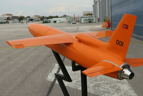 sesten-hizli-supersonik-iha-kamikaze-simseke-buyuk-gorev-1666001886797.jpg Sesten hızlı süpersonik İHA! Kamikaze Şimşek'e büyük görev-3