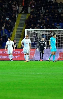 Galatasaray taraftarından istifa sesleri