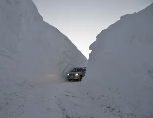 Hakkari'de kar kalınlığı 4 metreyi geçti