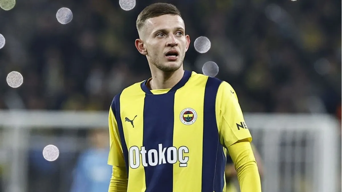 Fenerbahçe’de yaprak dökümü başlıyor! Szymanski için Rennes’le el sıkışıldı