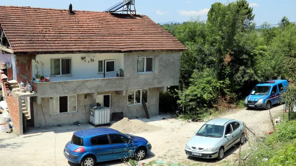 zonguldakta-iki-insaat-iscisi-ormanlik-alanda-gomulu-halde-bulunmustu-sok-ifadeler-iddianamede-traktoru-calistir-silah-sesi-duyulmasin-1619597754284.jpg Zonguldak'ta iki inşaat işçisi ormanlık alanda gömülü halde bulunmuştu: Şok ifadeler iddianamede Traktörü çalıştır silah sesi duyulmasın-11