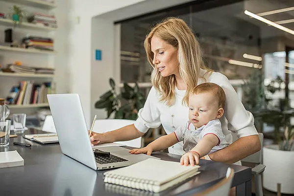 Anneye erken emeklilik imkanı! 2160 günü dolduranlar dikkat: Doğum borçlanması kilit role sahip