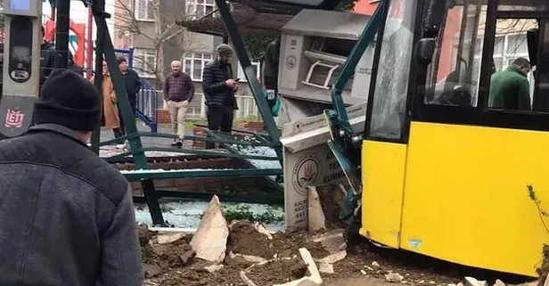 İstanbul'da otobüs dehşeti! Önüne geleni sürükledi durağa daldı