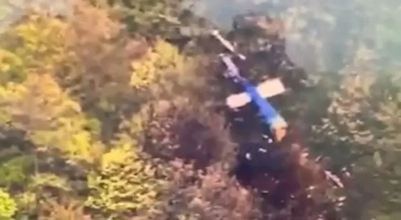 ibrahim-reisi-oldu-mu-iran-cumhurbaskani-reisi-kimdir-kac-yasindaydi-1716178165701.jpeg İbrahim Reisi öldü mü? İran Cumhurbaşkanı Reisi kimdir, aslen nereli, kaç yaşındaydı? Hayatı ve siyasi kariyeri-3