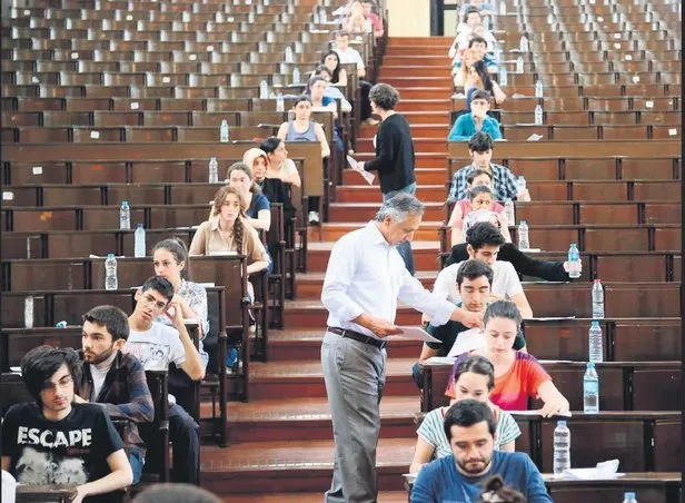 2022-kpss-sorusturmasi-devam-ediyor-13-soru-saibeli-cikti-1659818763879.jpeg 2022-KPSS soruşturması devam ediyor! 13 soru şaibeli çıktı-2