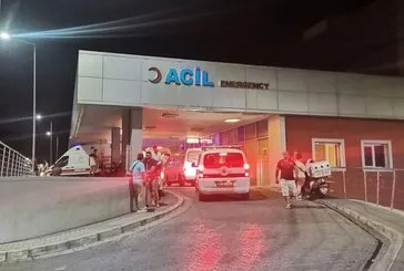 İzmir'de evlat vahşeti! Annesini satırla yaraladı!