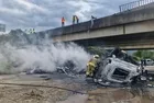 Düzce’de feci kaza: Otomobile çarpan TIR köprüden uçarak yandı! Son anda kurtuldu