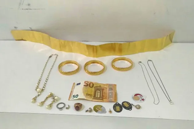 Fatih'te 500 bin liralık soygun! Polis adım adım iz sürdü