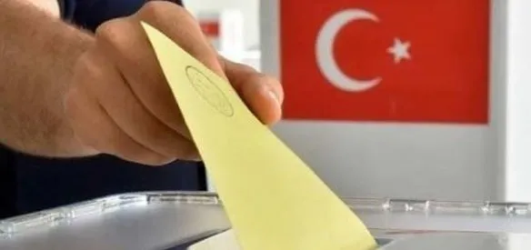 16 Nisan'da yapılacak anayasa değişikliğine ilişkin halk oylaması için yurt dışında yaşayan seçmenler sandık başına gitti. Oy verme işleminin başladığı 6 Avrupa ülkesinde ilk gün 37 bin 782 seçmen oy kullandı