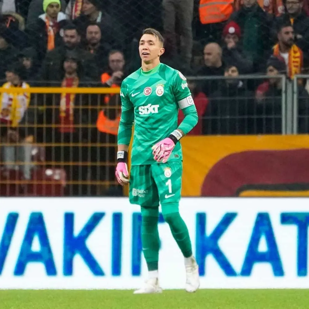 Galatasaray’da Muslera bilmecesi!