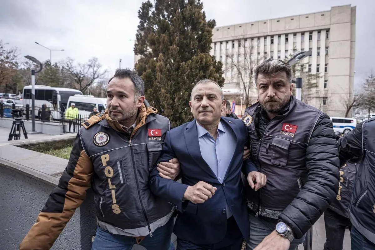 gulistan-doku-sorusturmasinda-zeinalin-annesi-o-geceyi-anlatti-biz-birbirimizi-anlamiyoruz-iliskimize-ara-verm-1779438238712.jpeg Gülistan’ın eski sevgilisi Zeinal'ın annesi son görüşmelerini anlattı: Yüzünde soğukluk üzüntü ve suskunluk vardı-4