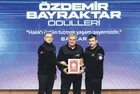 Özdemir Bayraktar Ödülleri sahiplerini buldu! Selçuk Bayraktar: İHA pazarının yüzde 65'i Türkiye'nin
