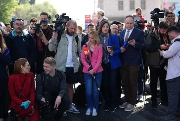 Yerli ve yabancı basın barış müzakereleri için Dolmabahçe'ye akın etti!