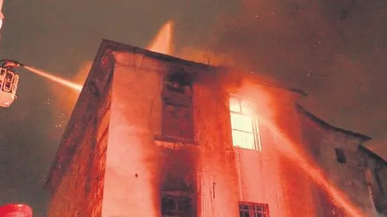 istanbulda-bir-grup-salvador-dalinin-olum-yildonumunu-lokma-dokturerek-andi-1674516815144.jpeg İstanbul'da bir grup Salvador Dali’nin ölüm yıldönümünü lokma döktürerek andı-10