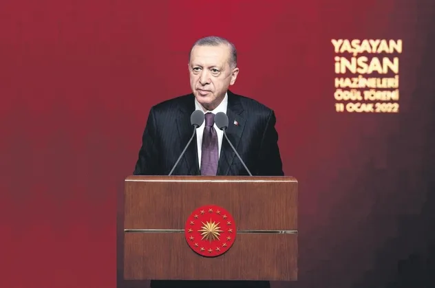 Başkan Erdoğan'dan: Vesayeti yendik terörün başını ezdik!