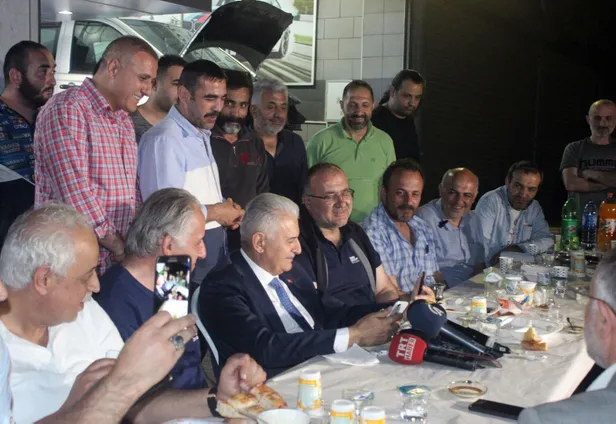 Binali Yıldırım oto sanayi esnafıyla iftar yaptı-2