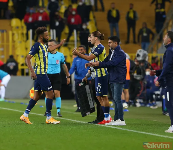 Galatasaray-Fenerbahçe derbisinde acı olay! Crespo'nun golüne dayanamadı hayatını kaybetti - 1