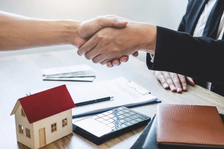 evini-donusturene-hesapli-finansman-1784665009182.jpg Deprem riskine karşı yapı stokunun yenilenmesinde finansman kolaylığı: Kimler, nasıl yararlanabilir?-10