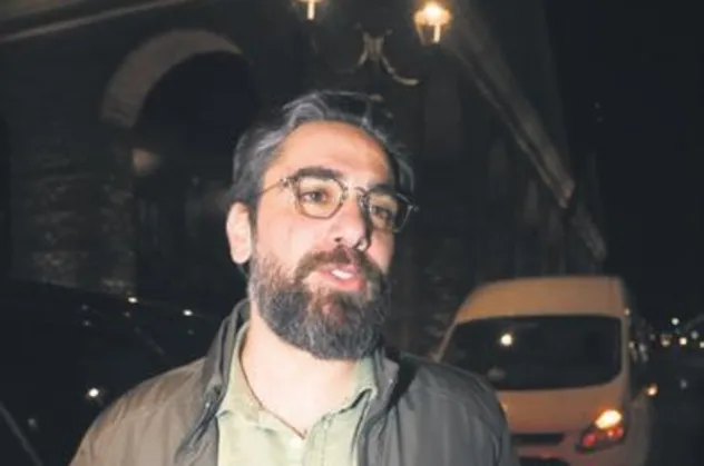 Kadir Doğulu'nun Serra Arıtürk'le ile dini nikah yaptı iddialarına gülüp geçerken Neslihan Atagül'den tam destek geldi