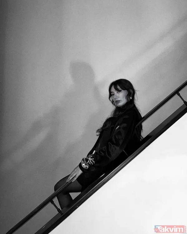 Resmen kendisini doğurmuş! Neslihan Atagül Rus güzeli annesini paylaştı: İkiz gibiler! - 6