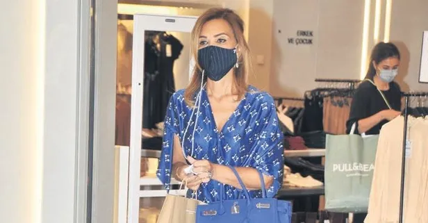 Feryal Gülman yalısını satıyor