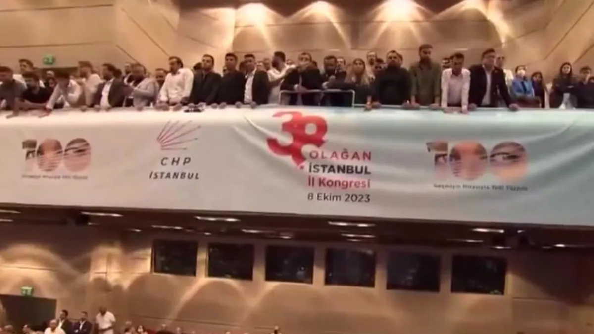 CHP'nin İstanbul İl Kongresi iptal edildi!