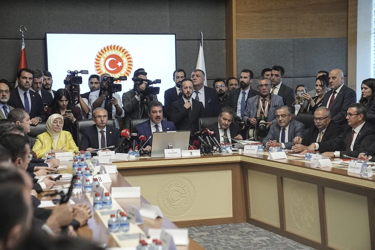 Terörsüz Türkiye için 12 maddelik teklif komisyondan geçti tek madde değişti! Soruşturma ve cezalar hangi şartlarda ertelenecek?-6