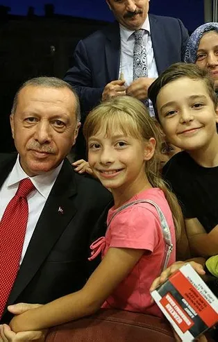 Başkan Erdoğan'dan dondurmacıda hatıra fotoğrafı