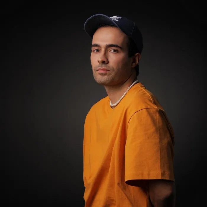 serenay-atese-dustu-serenay-sarikayadan-mert-demir-ile-ask-haberlerine-acik-kapi-1702854791468.jpeg Serenay ateşe düştü! Serenay Sarıkaya'dan Mert Demir ile olan aşk dedikodularına açık kapı-2