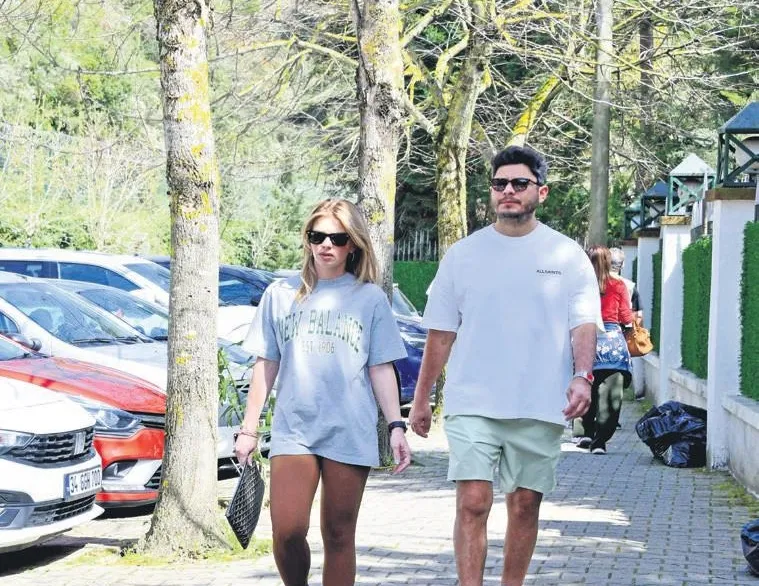 Ünlüler sandığa koştu!