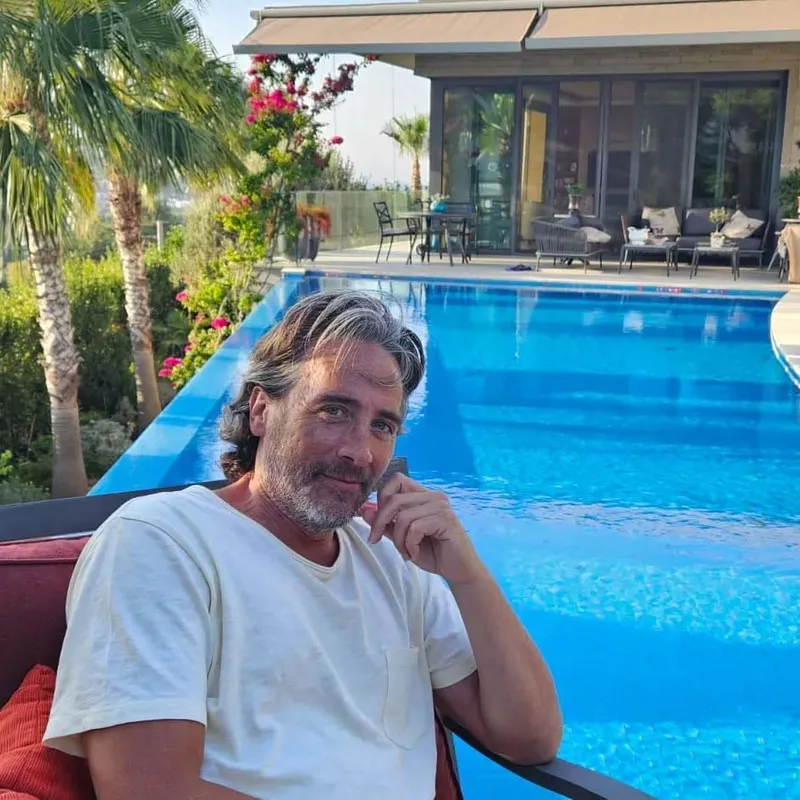 murat-arkin-babasi-cuneyt-arkinin-o-sozlerini-unutamadi-beynime-kazindi-1769001240449.jpg Murat Arkın babası Cüneyt Arkın’ın o sözlerini unutamadı: “Beynime kazındı”-2