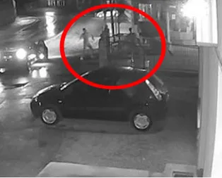 Ünlü futbolcudan camiye çirkin saldırı