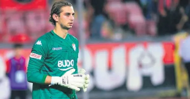 Beşiktaş'ta kale için son aday Bursasporlu Çağlar