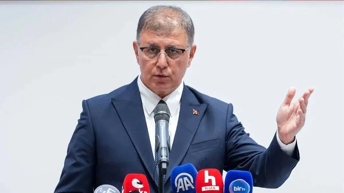 ozelin-yeni-fiyaskosu-vahap-secer-hem-safini-hem-lafini-secti-aday-olmak-icin-mi-chpde-kaldi-yavas-ve-tugay-ko-1787472447233.jpeg Özel'in "YENİ" fiyaskosu! Vahap Seçer hem safını hem lafını seçti: Aday olmak için mi CHP'de kaldı?.. Yavaş ve Tugay kördüğümü...-4