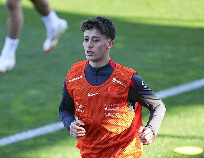 Perez Arda’yı bırakmıyor